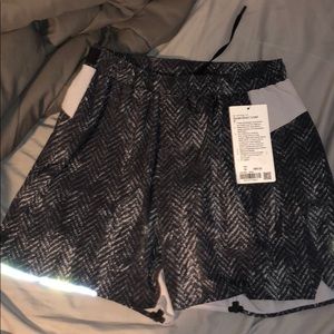 Men’s lululemon surge short *lined 6”